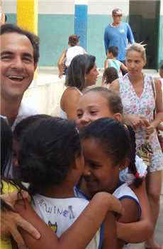 Apresenta&#231;&#227;o cultural na Escola Mun. Alziton da Cunha Peixoto